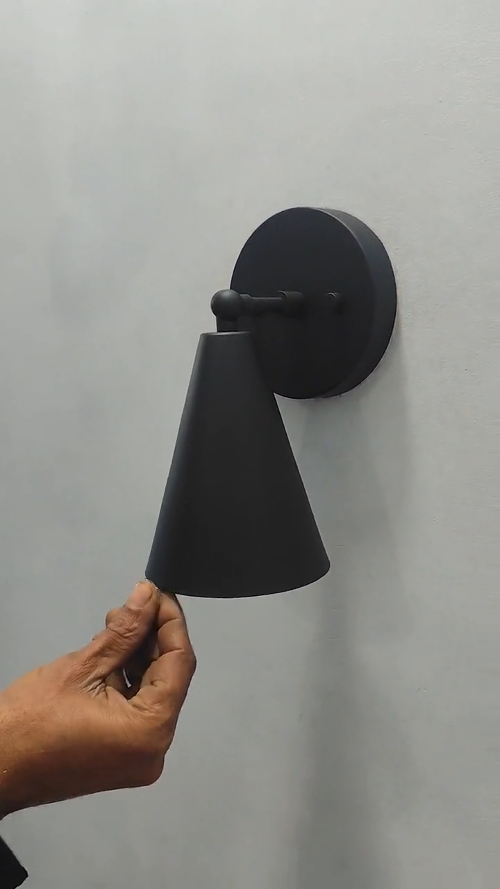 1950's Mid Century 1 Light brass Wall Sconce Light | Wall Sconces Lamp | Modern Brass Italian Wall Scone | Cone Wall Sconce Light