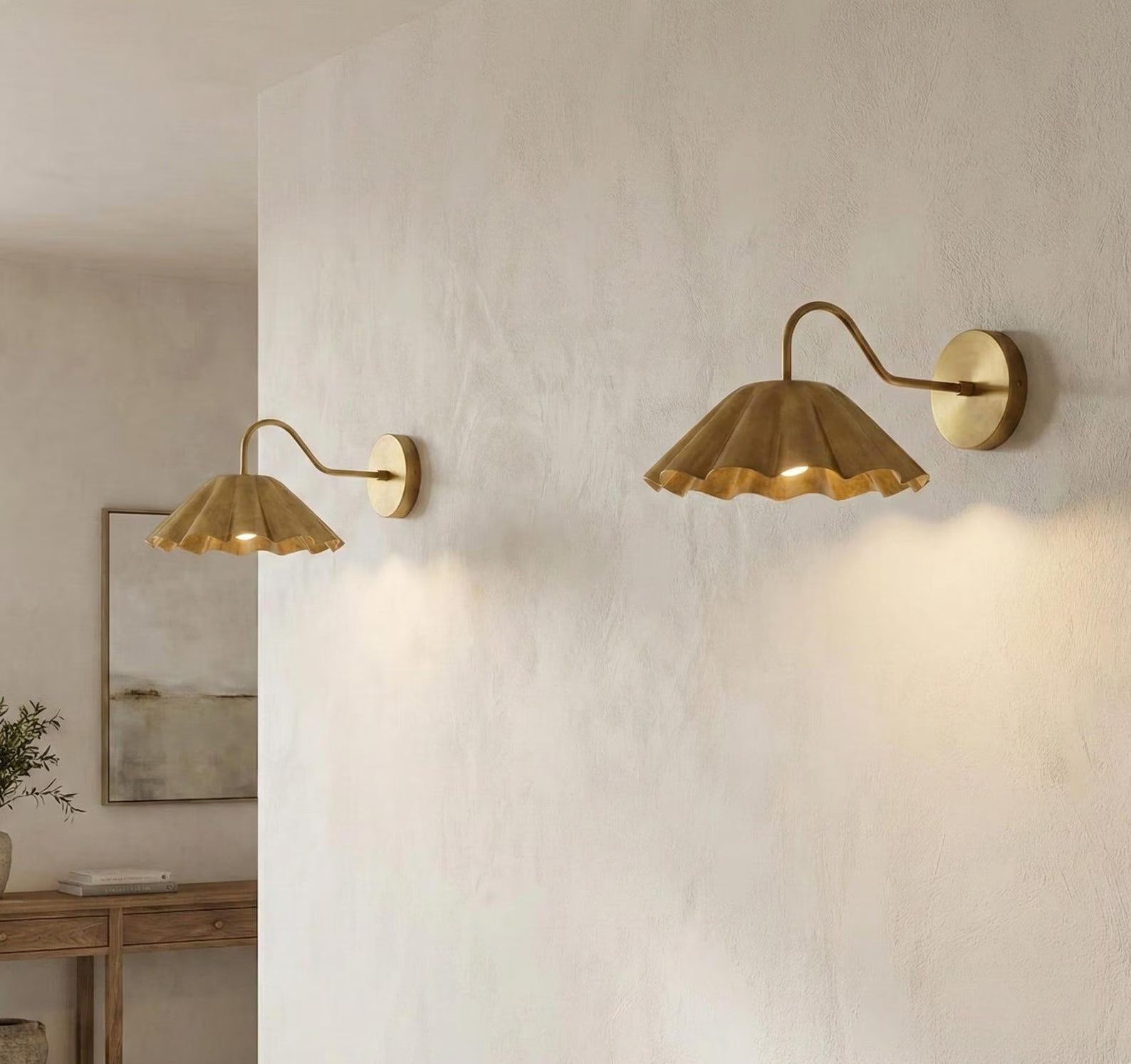 Vintage Brass Ruffle Shade Wall Sconce – Mid Century Modern Scalloped Lamp Fixture